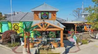 Roxie's Modern Lake Front House on the water! - 4-Star