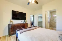 Private Acreage, Pet-friendly Yard! Gilbert Haven - Homestays