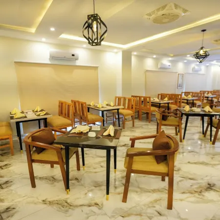 Hotel One Riverside Kaghan