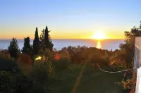 House Lemoni, Apartment A with Terrace and Balcony - Pelekas, Corfu - Mountain view