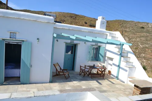 Villa Ioanna Blue- Vacation Houses for Rent 300 Metres by the Sea - موقف سيارات