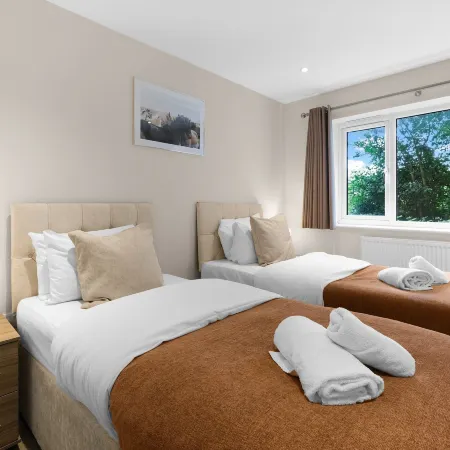 Heathrow Living 2BDR 2BA Apt 03-360stays Hoteles en Stanwell