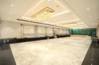 Akhyana Hotel Near Unitech Cyber Park - 2-Star