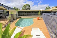 Boulevard Lodge Bundaberg - Pools