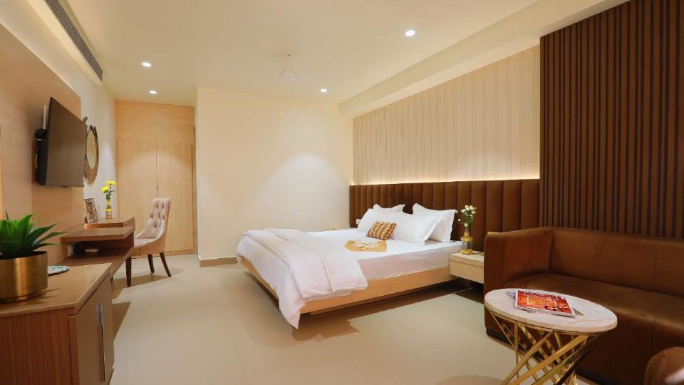 Hotel Adora