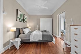 Abracadabra! ~ 1Bed / 1Bath / Balconies ~ New Farm