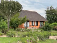 Ihamba Lakeside Safari Lodge - Parking