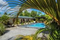 Sutopia Holiday Resort - piscine