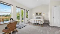 Edgefield Farmhouse by Avantstay 5-Acre Estate Private Trail Access + Hot Tub + Fire Pit + Views - 4-Star