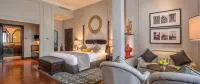 The Strand Hotel Yangon - Dusit Collection - 停車場