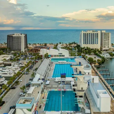 Hotel Maren Fort Lauderdale Beach, Curio Collection by Hilton Hotel dekat Pantai Las Olas