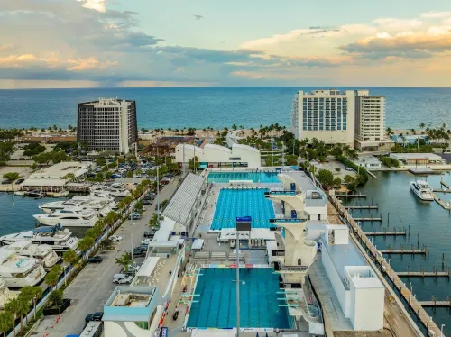Hotel Maren Fort Lauderdale Beach, Curio Collection by Hilton - Infinity Pools