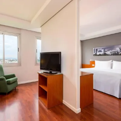 Hotel Madrid Chamartín Affiliated by Meliá Hotels near Ventilla