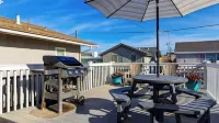 Happy Bottom Beach House by AvantStay - Wifi