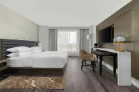 Franklin Marriott Cool Springs - Boutique