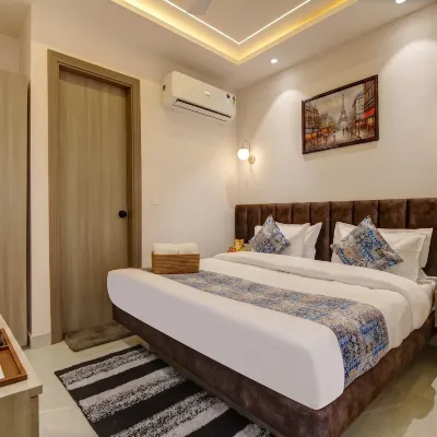 Golden Key - Adarsh Nagar I Near Maxx Hotels near شمال دلهي