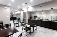 快捷飯店 - 停車場