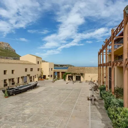 Phi Hotel la Tonnara di Bonagia