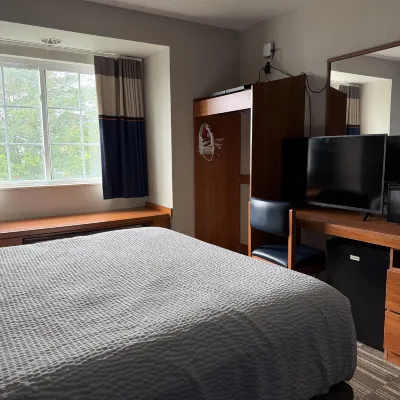 SureStay by Best Western Huntsville East Hotels near Alabama A&M University