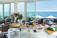 Hotel Sans Souci - breakfast