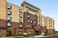 TownePlace Suites Harrisburg West/Mechanicsburg - Parkplatz