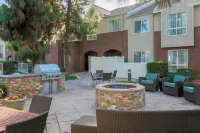 Residence Inn Bakersfield - جاكوزي