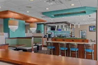 The Strand - A Boutique Resort - bar