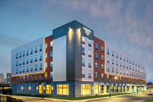 Homewood Suites by Hilton Boston Logan Airport Chelsea - parking