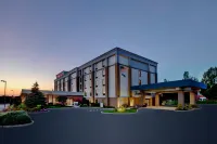 Hampton Inn Coventry-Warwick Area - parking