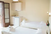 Afroditi Pansion - Condos