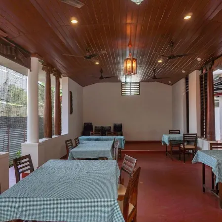 Kumarakom Tharavadu - Heritage Hotel