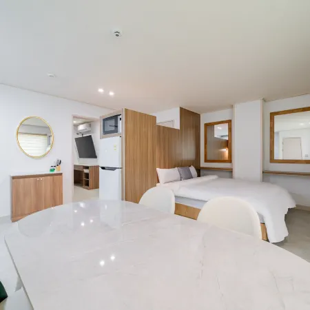 Samcheok Eleven Stay Hotel
