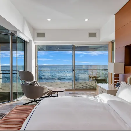 Malibu Glass Estate in Malibu
