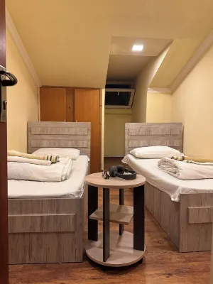 Your Hostel - Hostels