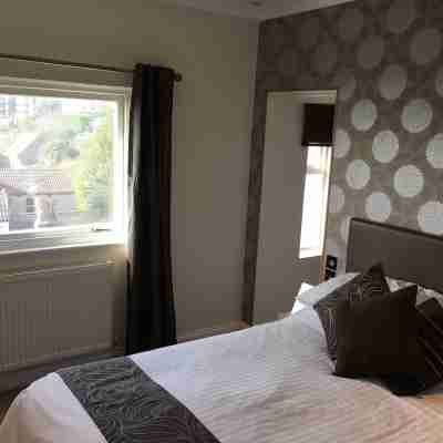 Queenswood Hotel Rooms