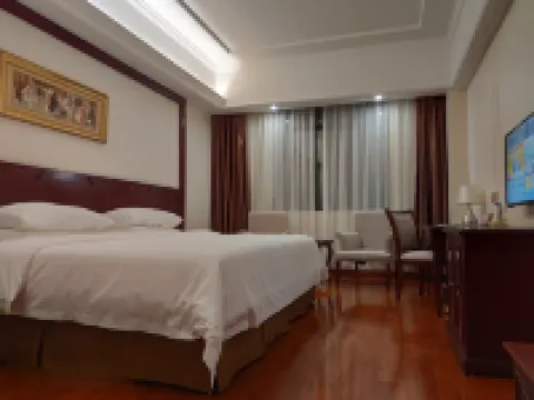 Vienna Hotel (Lufeng Jieshi Bus Station) Hotels in Lufeng