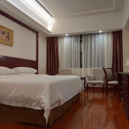 Vienna Hotel (Lufeng Jieshi Bus Station) Ξενοδοχεία στην πόλη Λούφενγκ