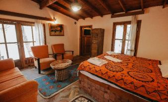 Kayserkaya Cottages