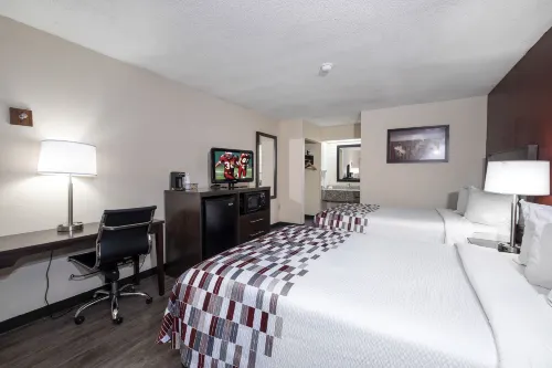 Red Roof Inn Prattville فنادق في Millbrook