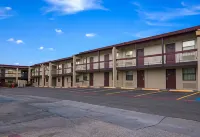 Red Roof Inn North Dallas - Park Central