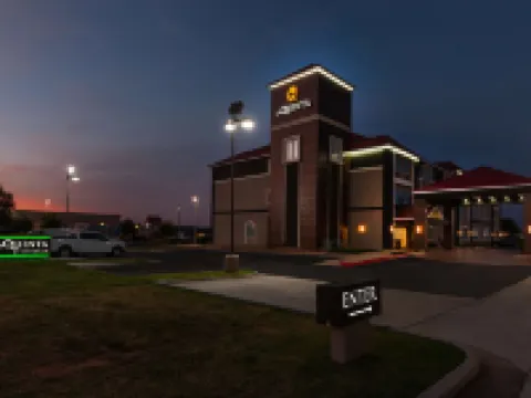 La Quinta Inn & Suites by Wyndham Midland North Hotels in Midland