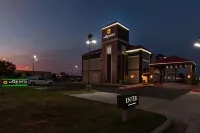 La Quinta Inn & Suites by Wyndham Midland North