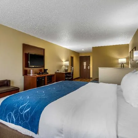 Comfort Suites