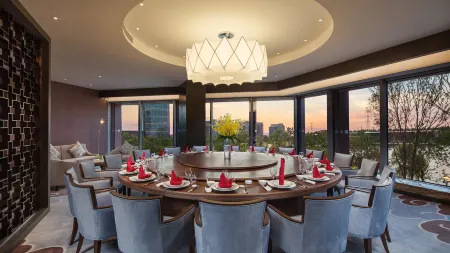 Holiday Inn Nanjing Qinhuai South Отели рядом с достопримечательностью «Communication University of China, Nanjing»