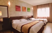 Home 2 Hotel Sdn Bhd - 2-Star