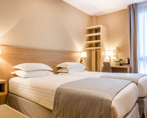 فندق باريس دي إيسي بورت دي فيرسايلس Hotels near الحي السادس عشر - تروكاديرو - باسي