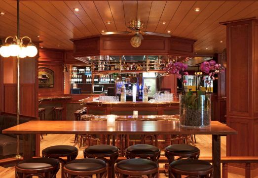 2. 이비스 스키폴 ..