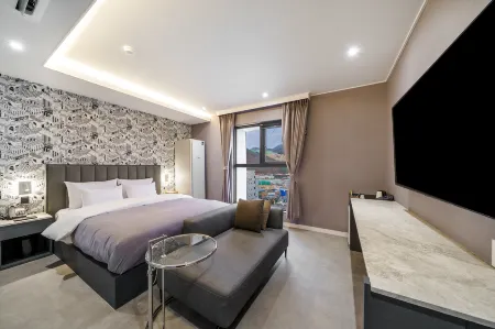 Yangsan Pyeongsan Brown Dot