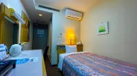 Hotel Crown Hills Tokuyama Hotels near Shin-Nan-Yo Station