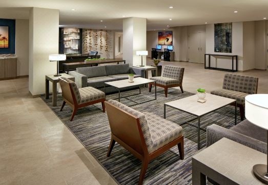 2. 힐튼 가든 인 ..